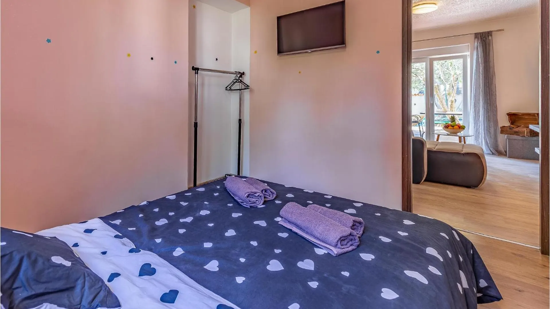 Gorgeous Home In Pula With Wifi 0*,  Croatia