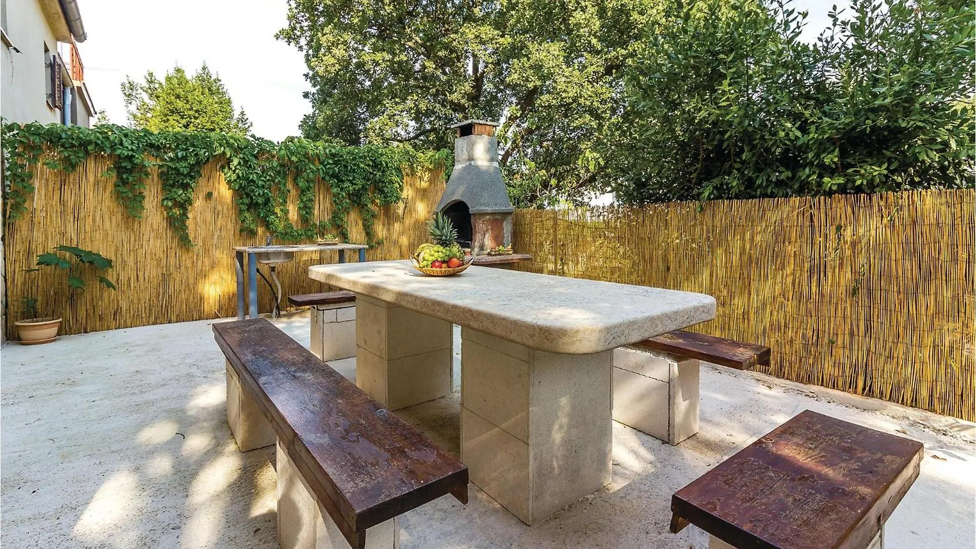 Gorgeous Home In Pula With Wifi